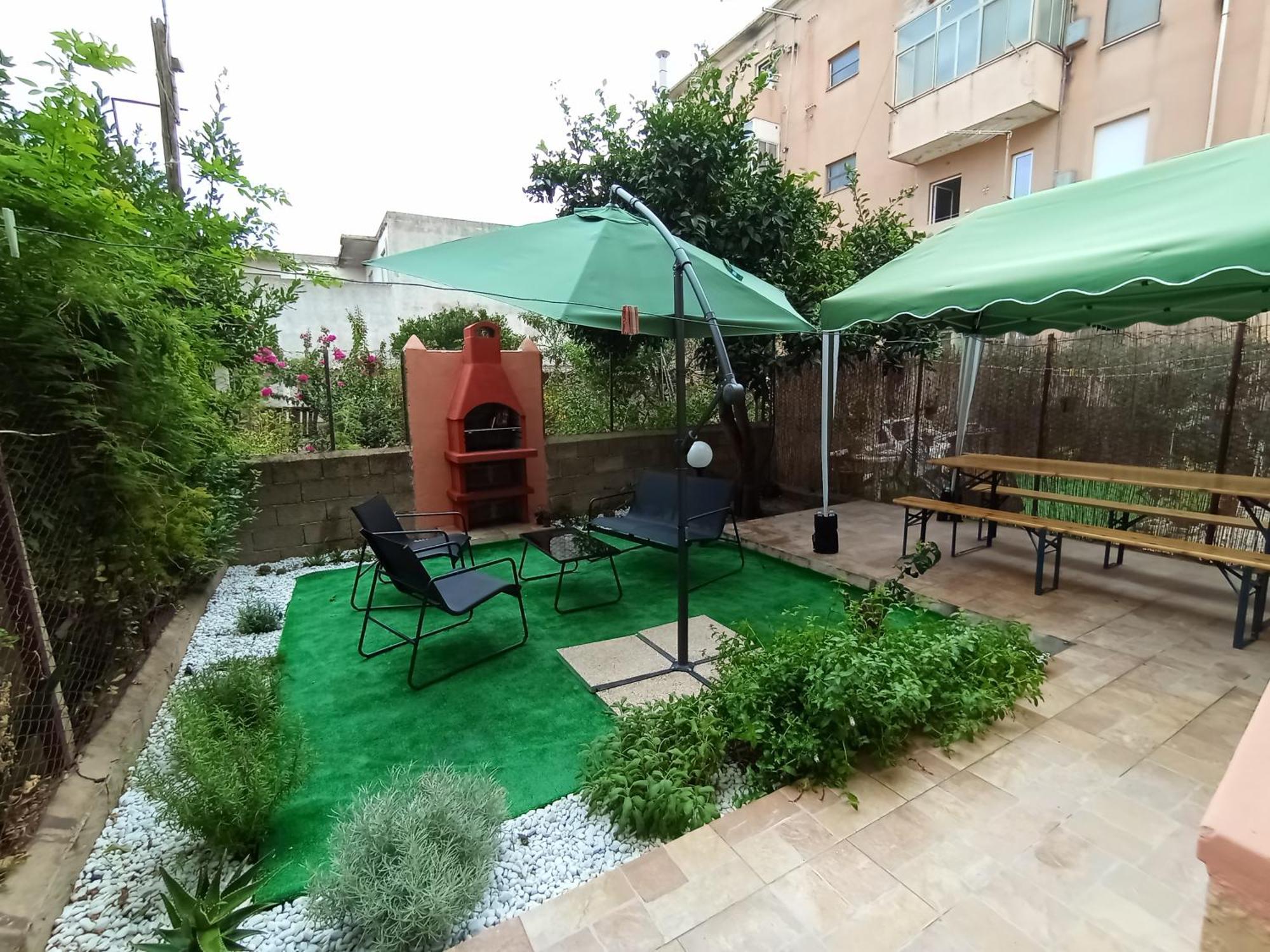 Casa Clara Oristano Centro Con Giardino Apartment Exterior photo